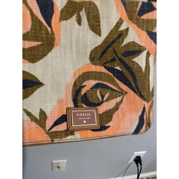 Fossil Preston Floral Cowhide Leather Crossbody Bag Purse Expandable Zipper - Picture 4 of 16